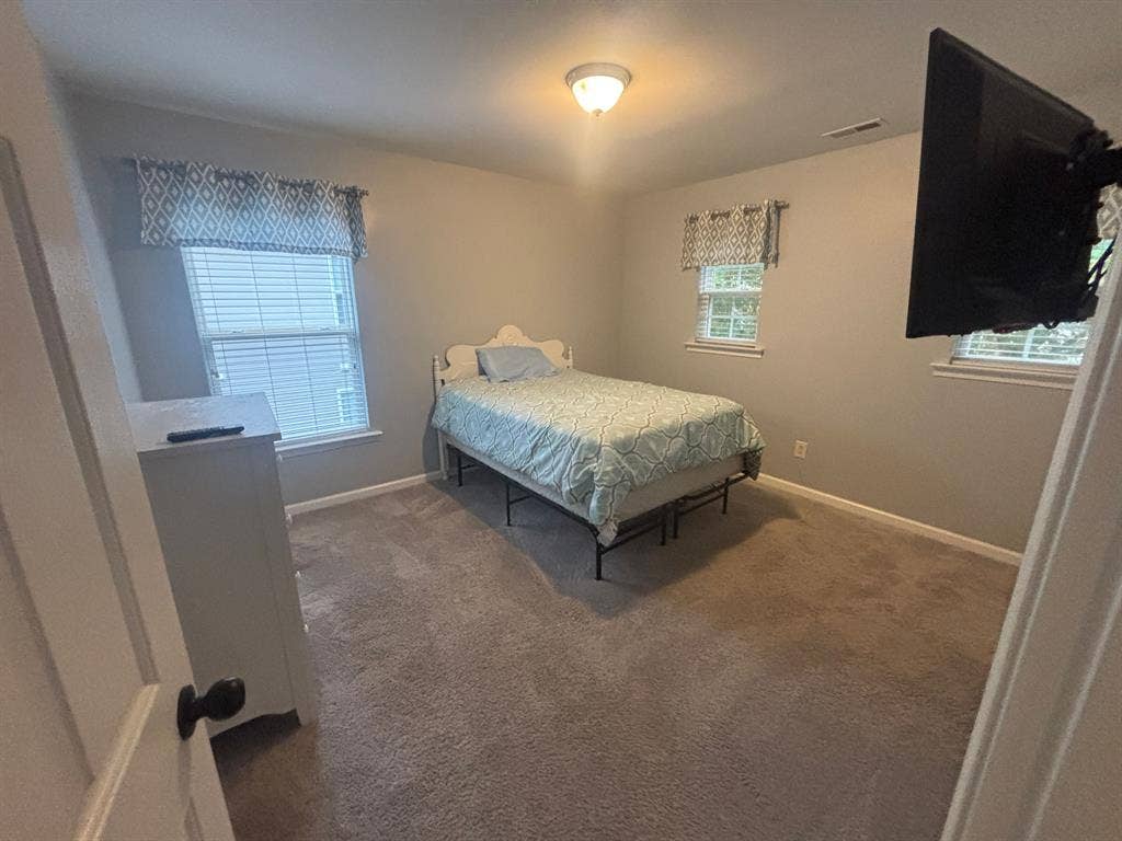 4 BR in Holly Springs