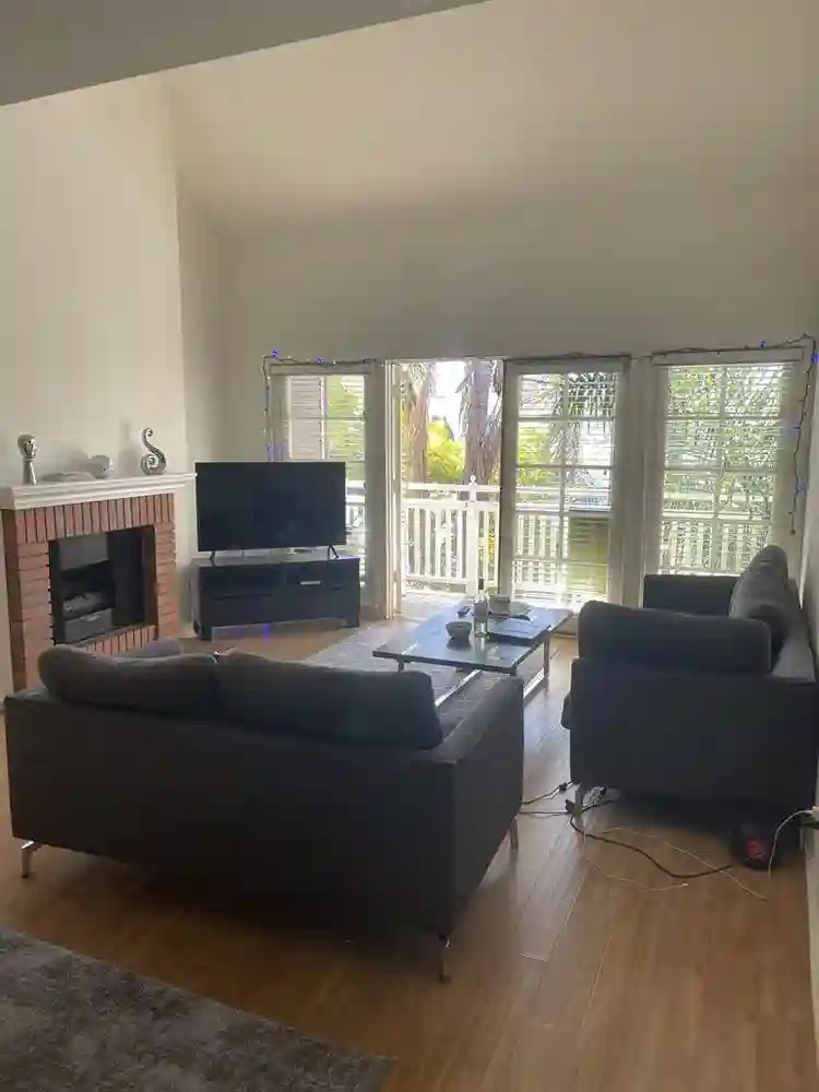 Private room available in Westwood