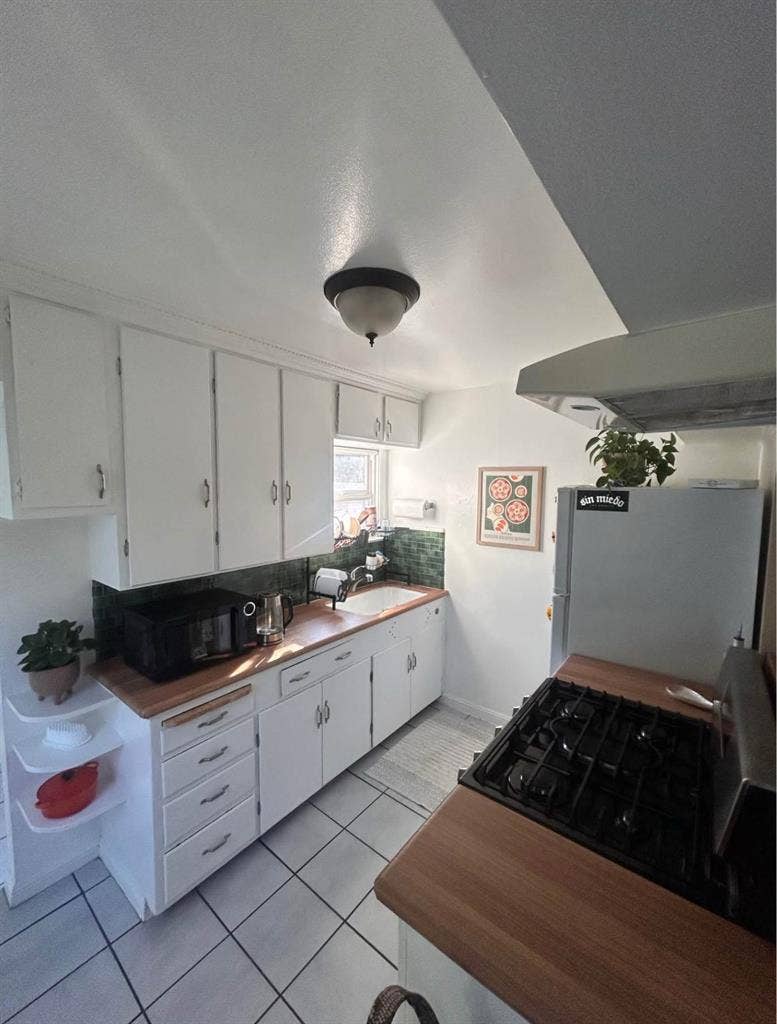 Looking for one Female roommate