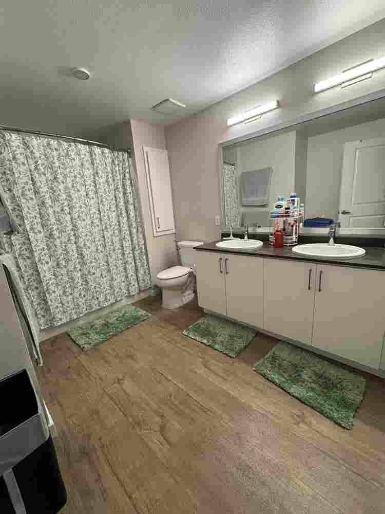 Private room in Emeryville