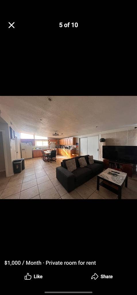 ✨ Looking for a Roommate