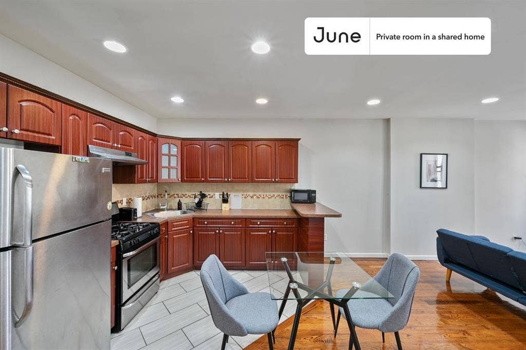 3 BR in New York City