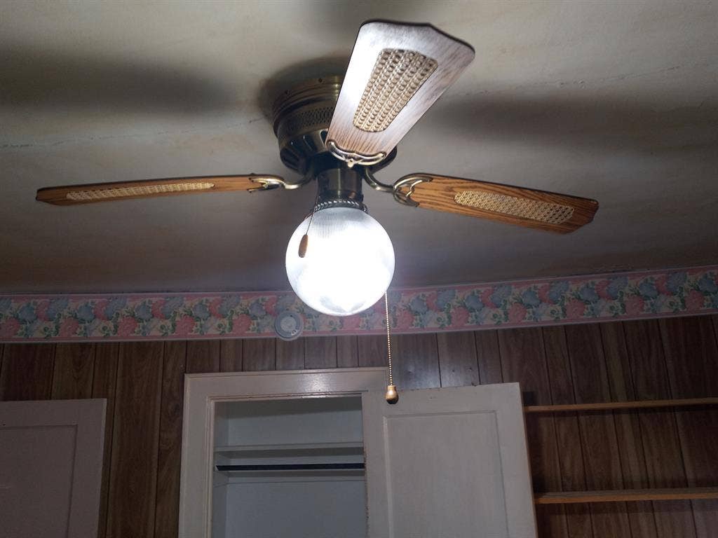 Single occupancy furnished bedroom.