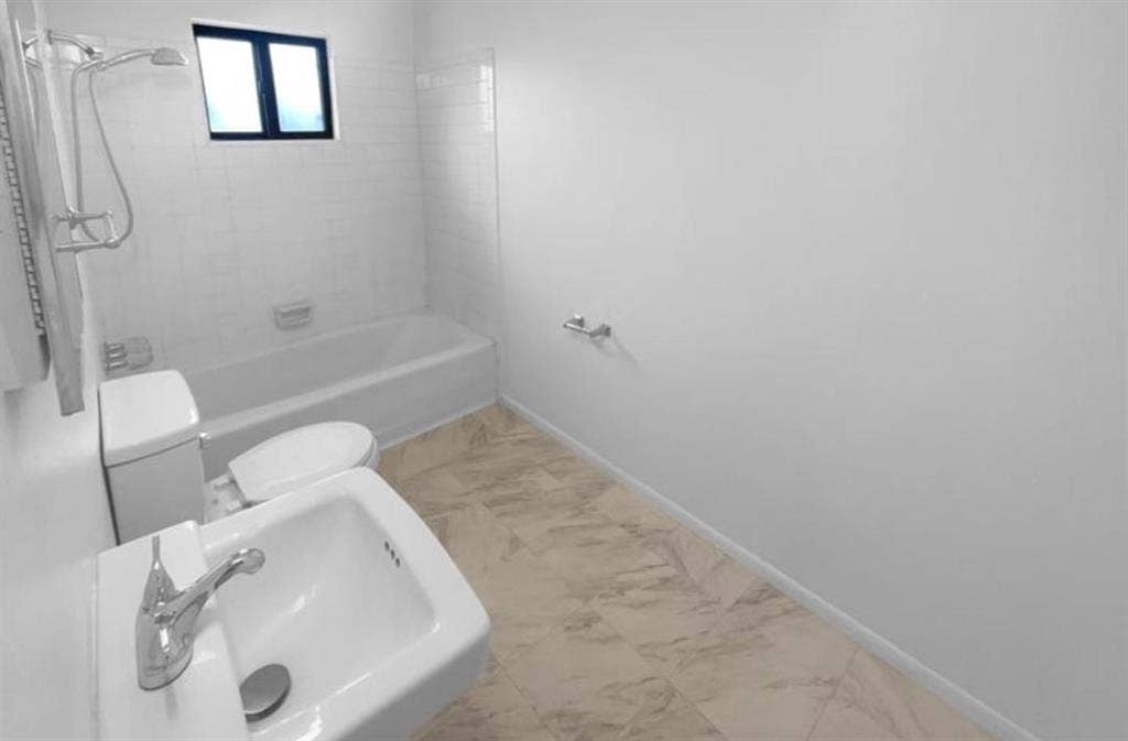 Quite and peaceful neighborhood to