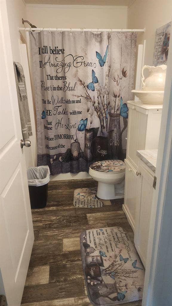 Looking for a roomate