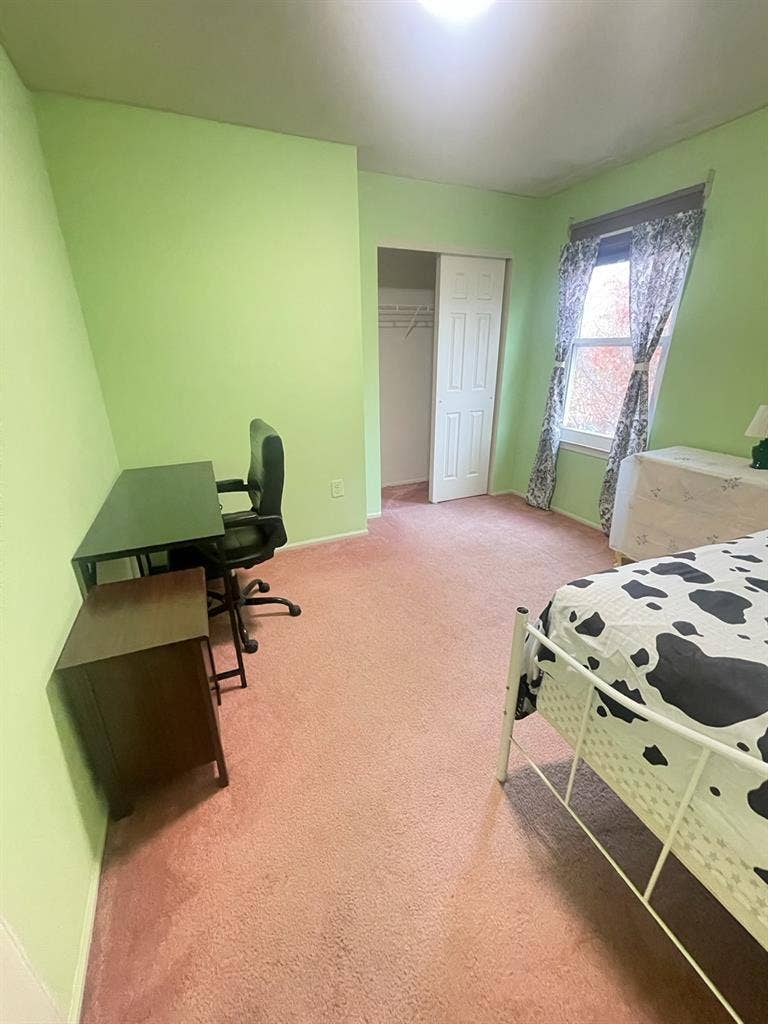 One bedroom for rent in Marlton