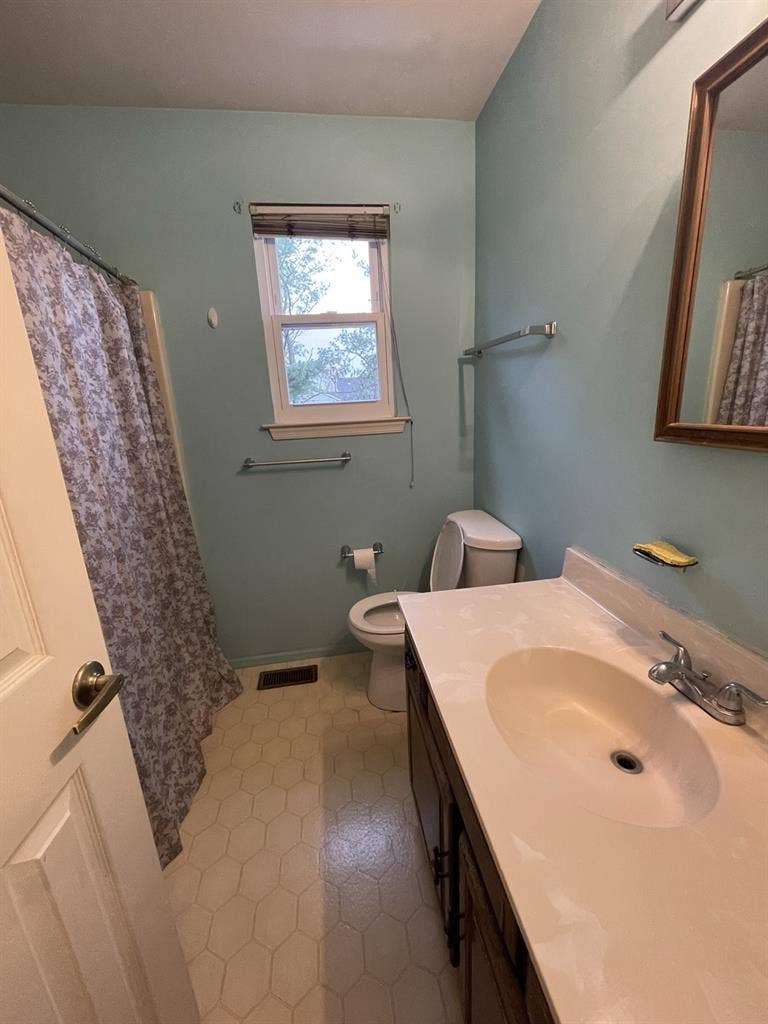One bedroom for rent in Marlton