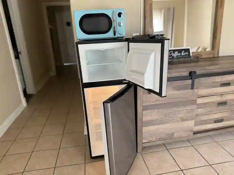 Private Suite w Jack-and-Jill Bath