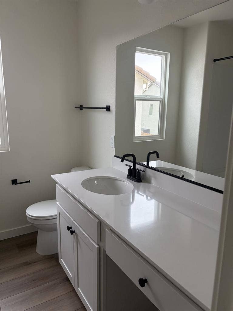 Master bedroom and Regular Room