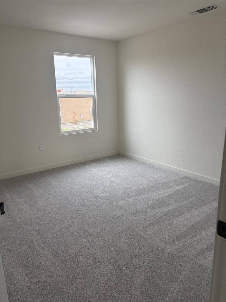 Master bedroom and Regular Room