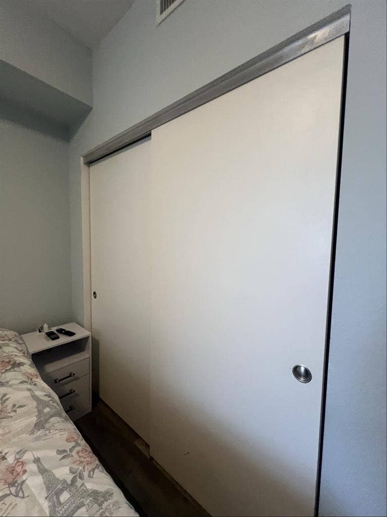 Looking for a roommate