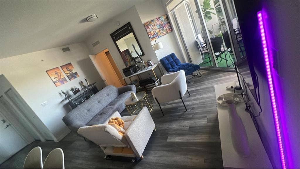 Looking for a roommate