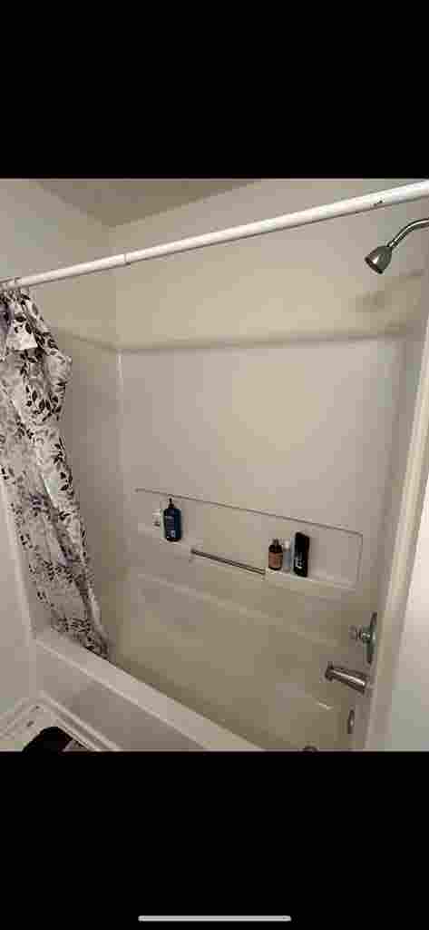 Private room with bathroom for rent