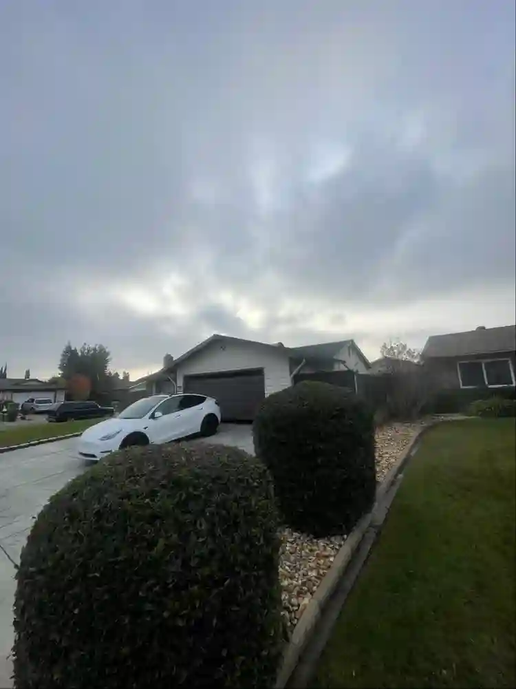 Room for Rent by Calvin &