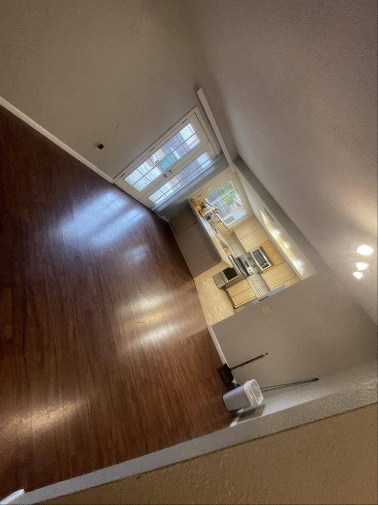 Room for Rent by Calvin &