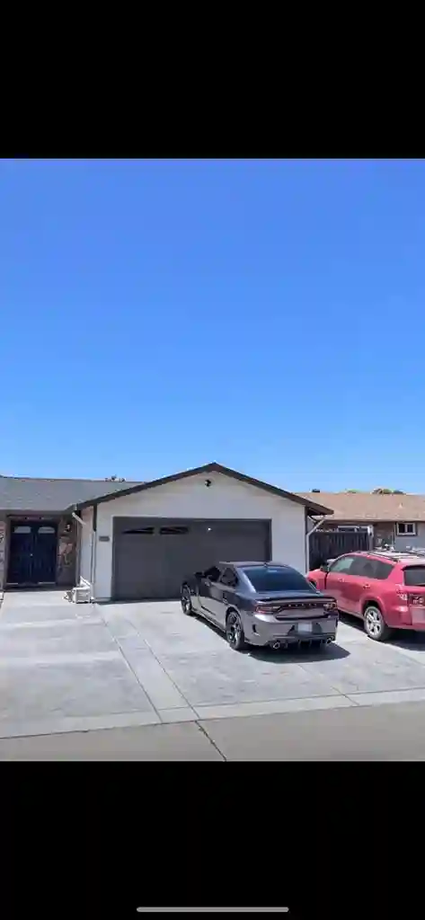 Room for Rent by Calvin &