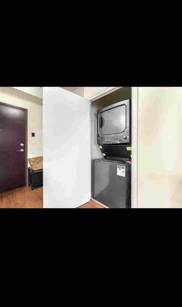 Bath Condo in Scarborough