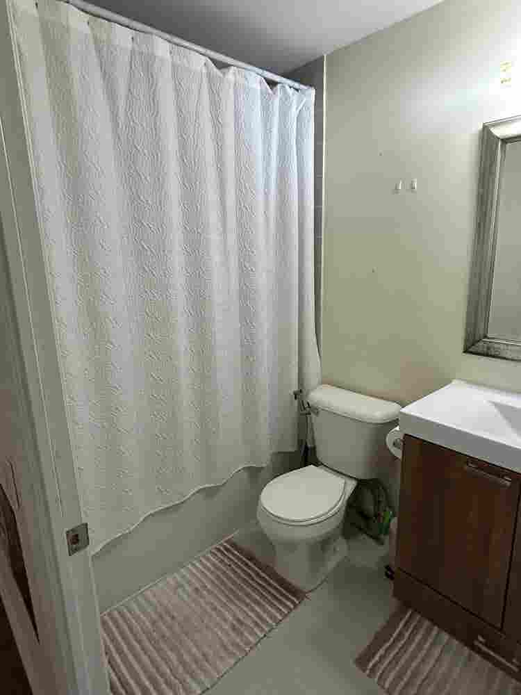 Bath Condo in Scarborough