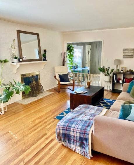 Nice Room in Spacious Home!