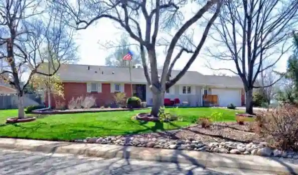Nice Room in Spacious Home!