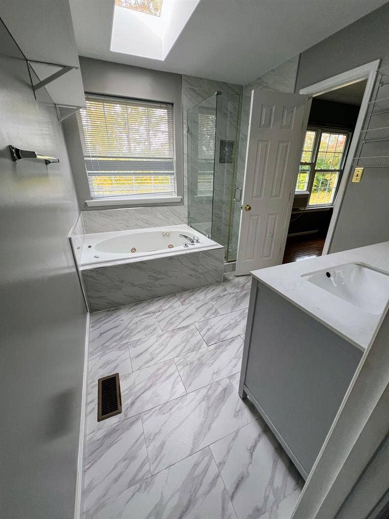 Bedroom with Private Bathroom