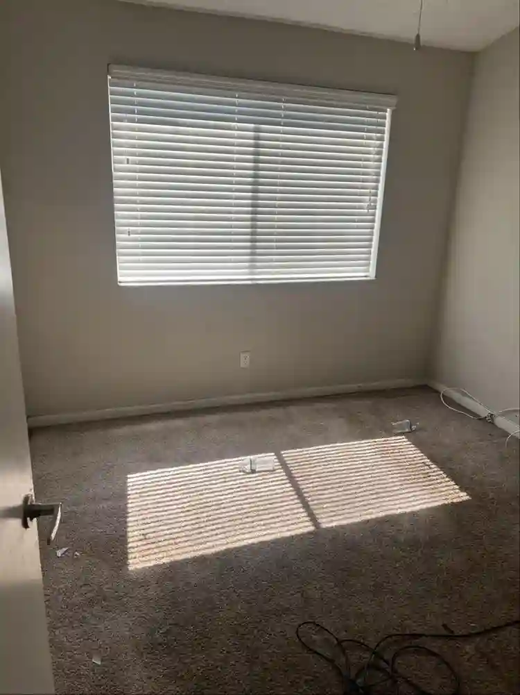 Looking for roommate (male)