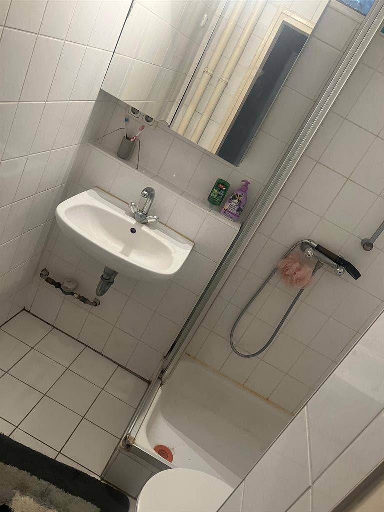 Private Studio Appartment (SUBLET)