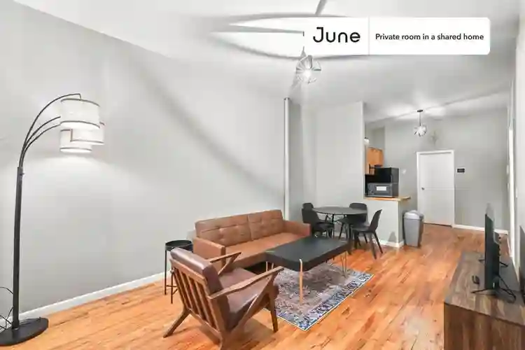 4 BR in New York City
