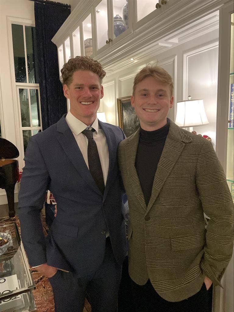 Roommates needed in carmel mountain