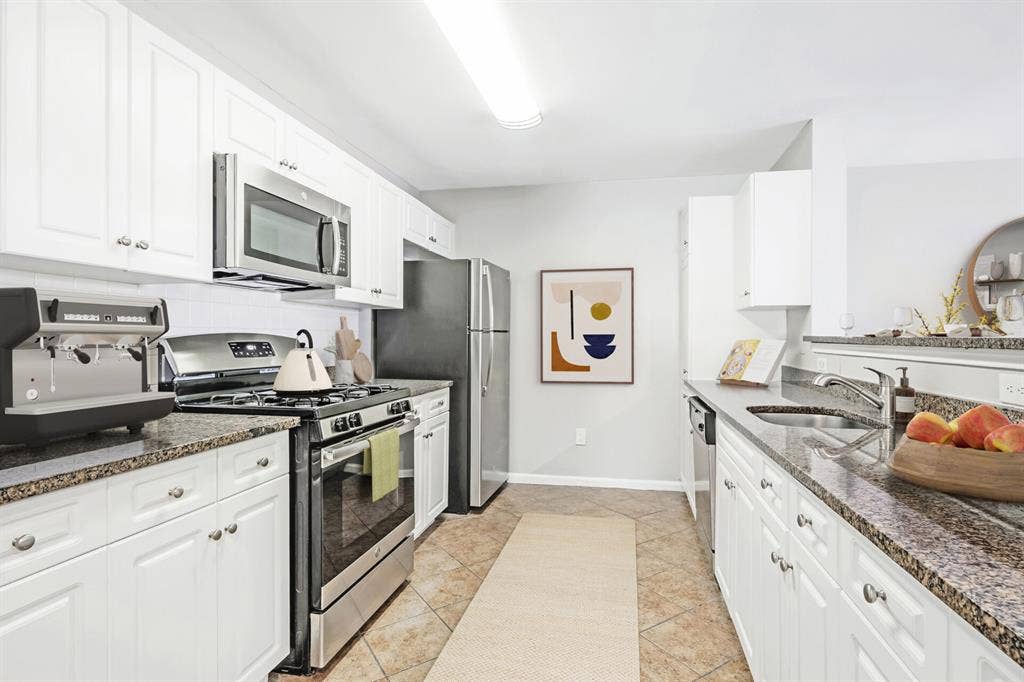 Private room for loft | Fort Lee