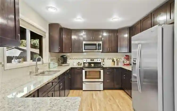 Spacious & Sunny Private Room -$