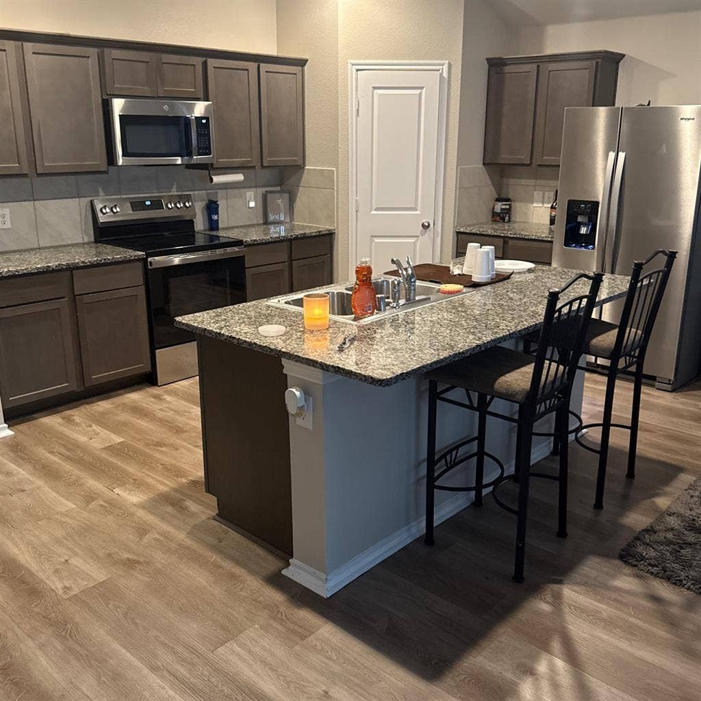 Very nice room and private bathroom