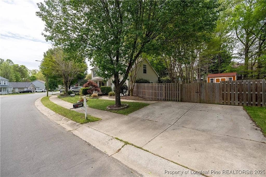5 BR in Durham