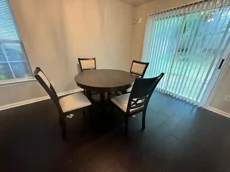 5 BR in Durham