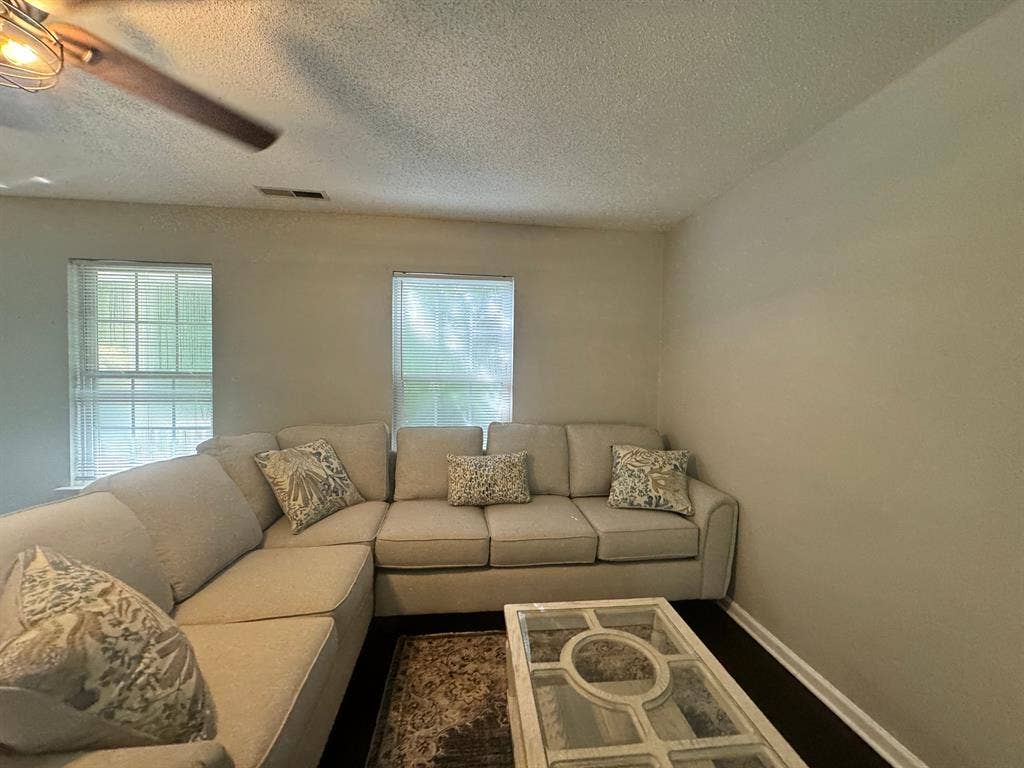 5 BR in Durham