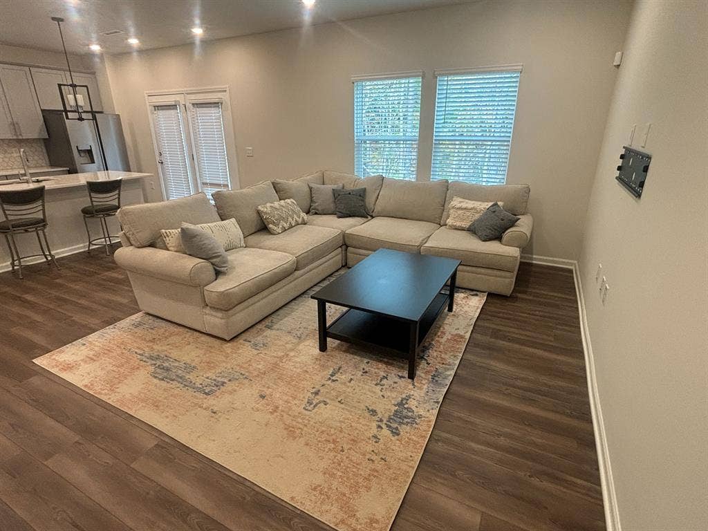 4 BR in Raleigh