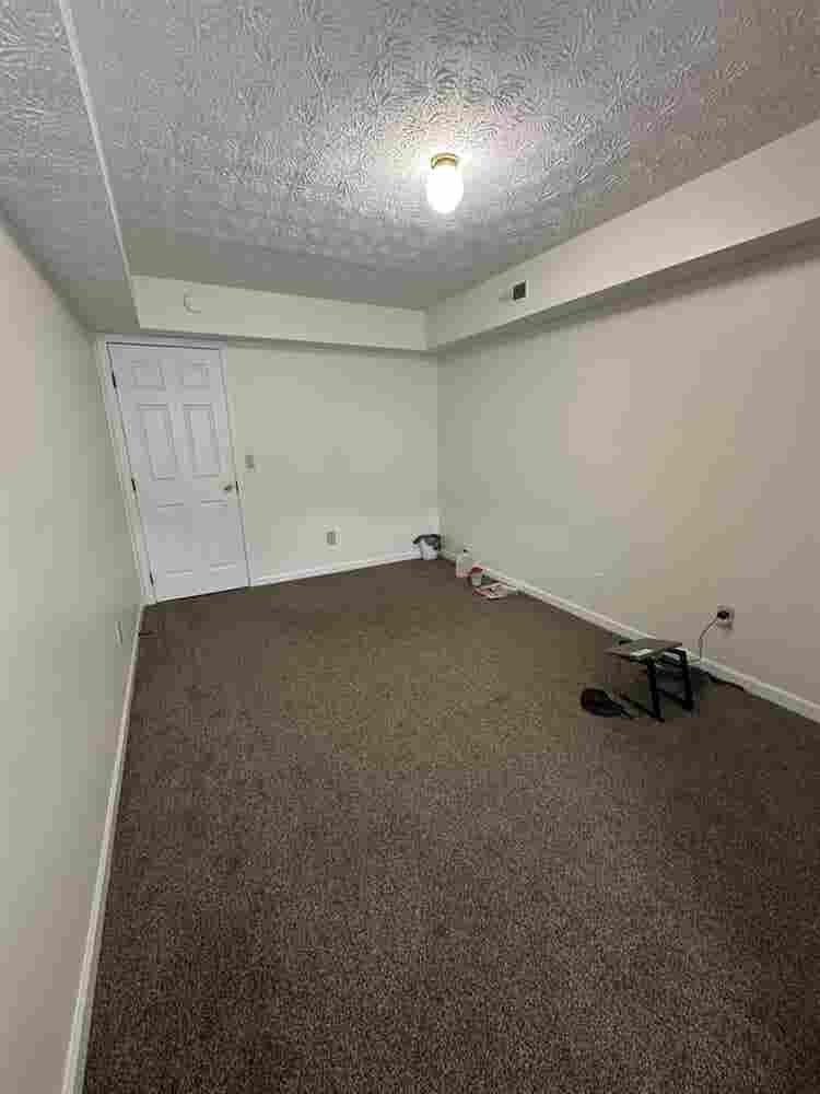 Private room in two bedroom apt