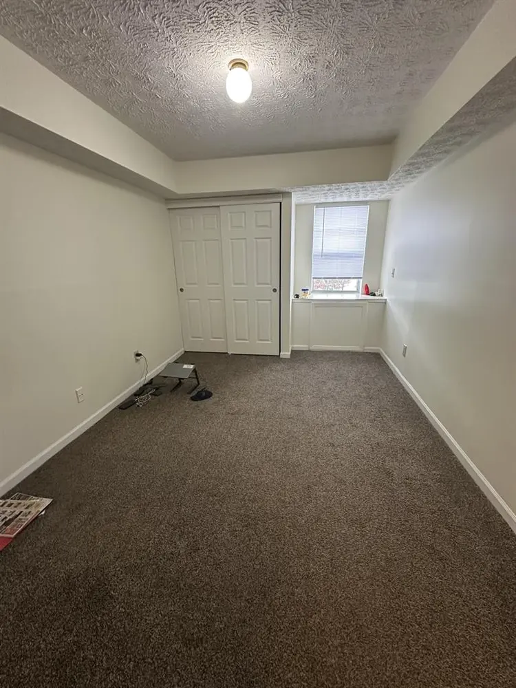 Private room in two bedroom apt