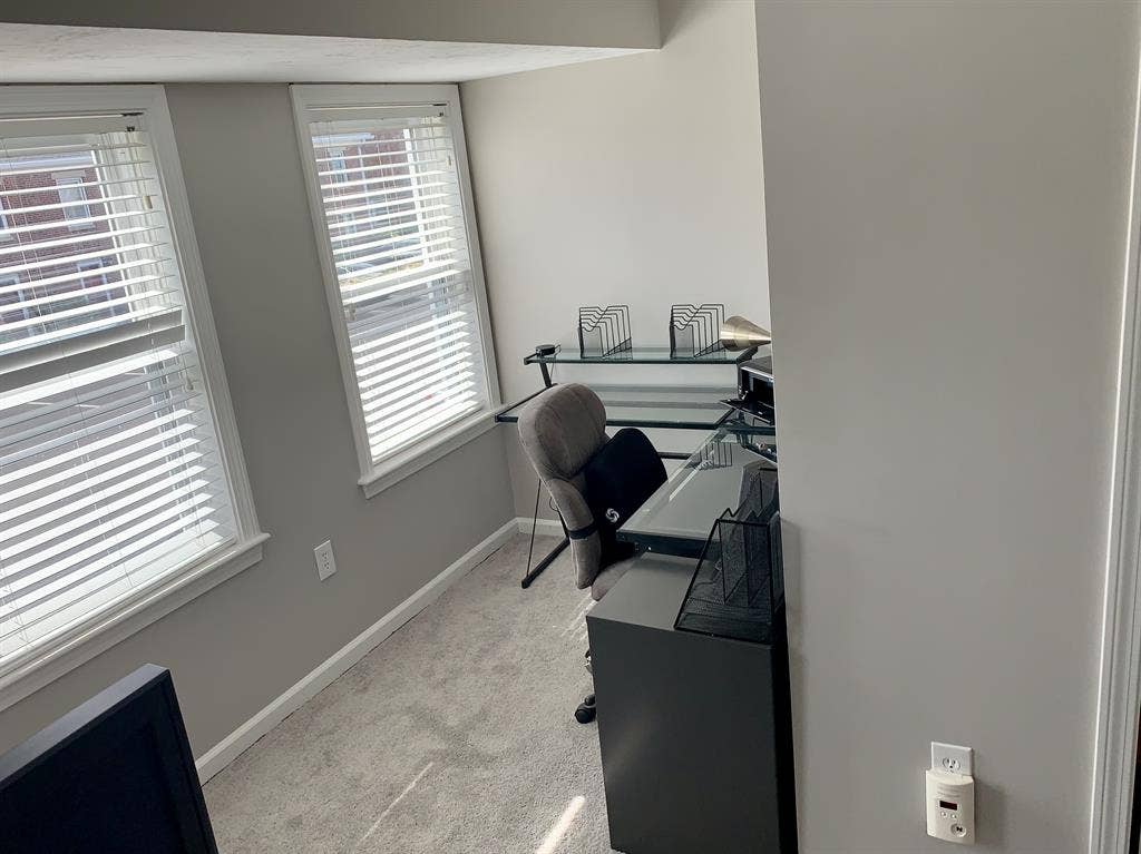 Furnished  Ba  6-Mo Rental