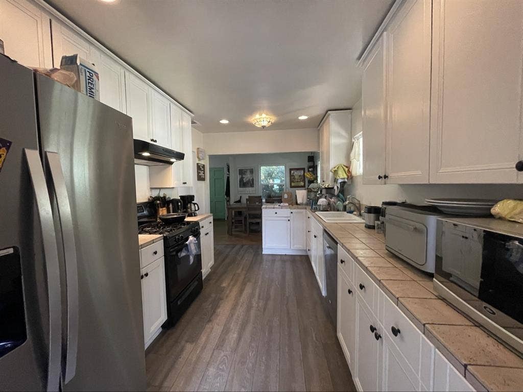 LRG MASTER BDRM, FULL BATH + OFFICE