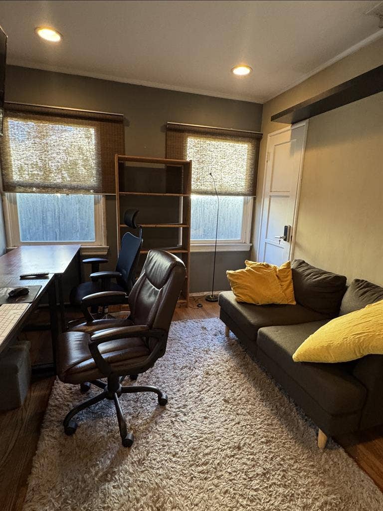 LRG MASTER BDRM, FULL BATH + OFFICE