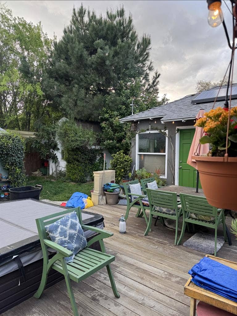 LRG MASTER BDRM, FULL BATH + OFFICE