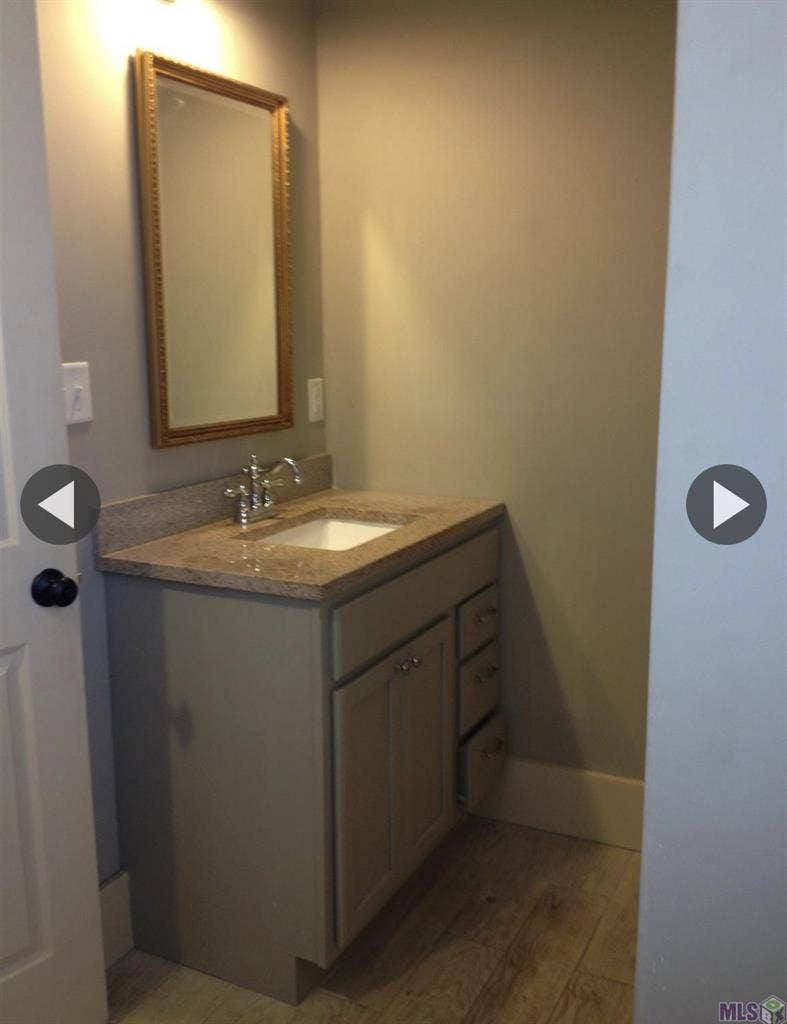 3br/&
2bd w/ office & sunroom