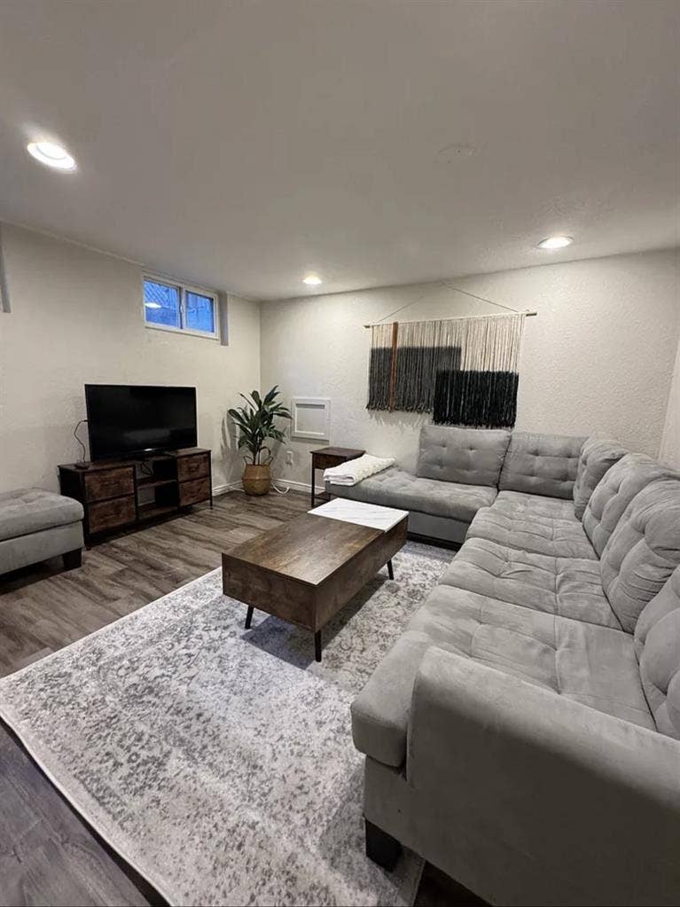 LOOKING TO RENT ASAP**