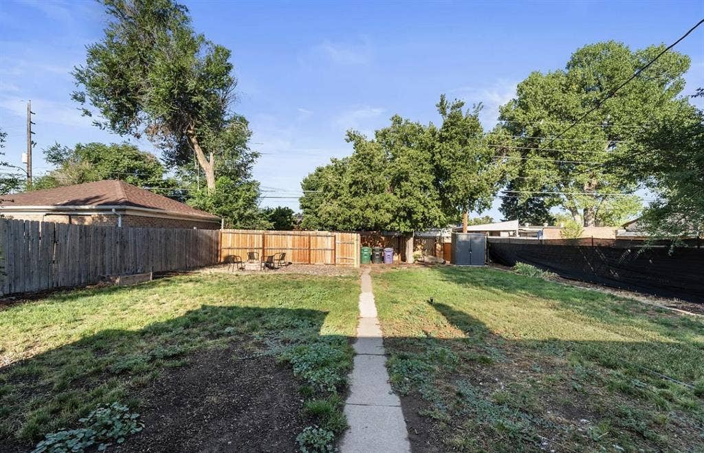 LOOKING TO RENT ASAP**