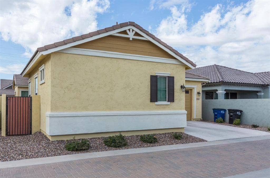 Furnished Room - Utilities Included