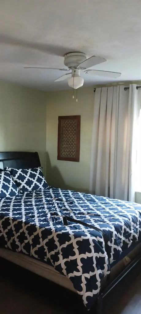 Shared house with private bath