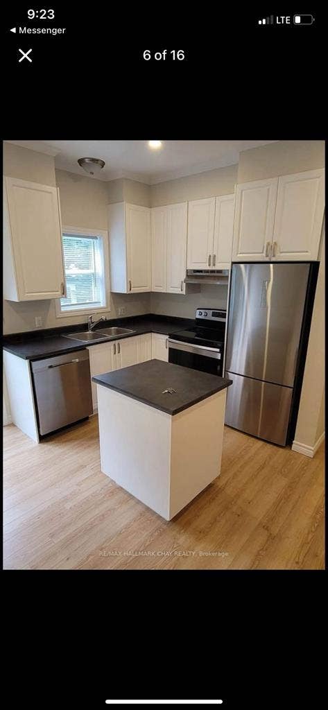 Room in a beautiful home in Barrie