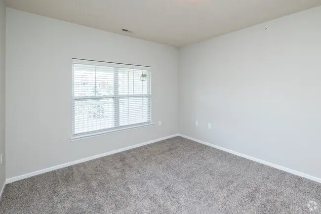 Looking for room mate ASAP