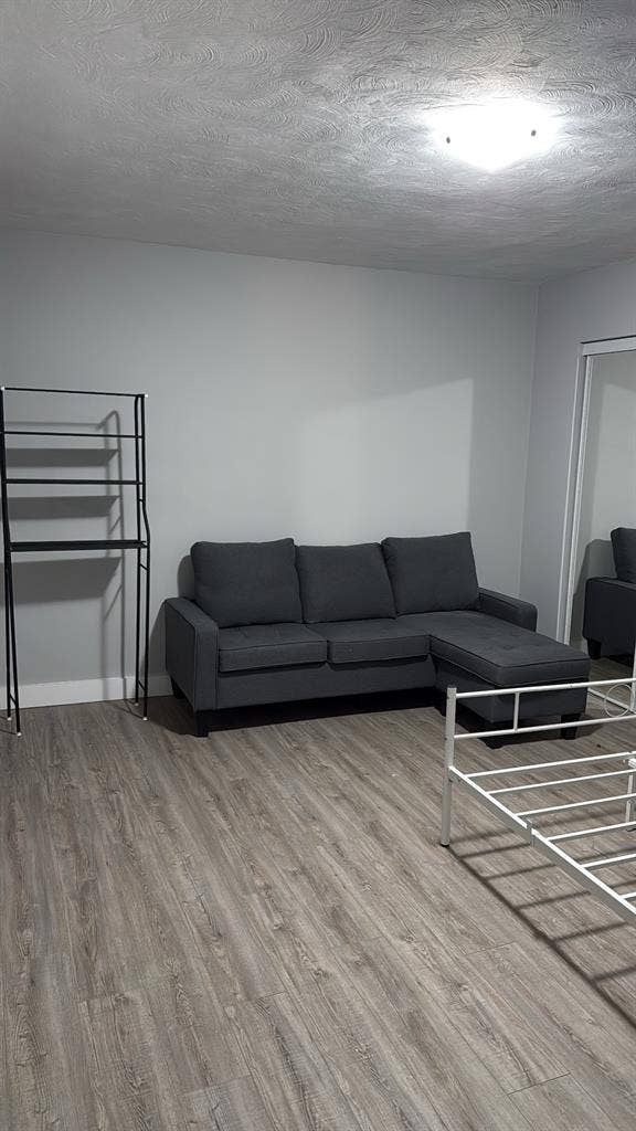 Room for rent near Elgin St